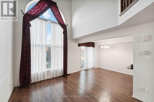 206 Macoun Circle, Ottawa, ON - Indoor Photo Showing Other Room