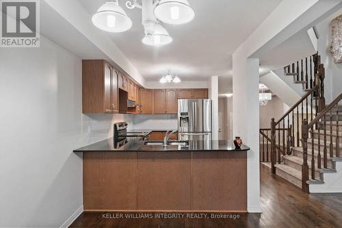 206 Macoun Circle, Ottawa, ON - Indoor Photo Showing Kitchen With Double Sink