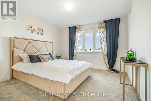 900 Duxbury Lane, Ottawa, ON - Indoor Photo Showing Bedroom