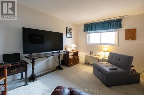 305 - 56 Tripp Boulevard, Quinte West, ON - Indoor Photo Showing Living Room