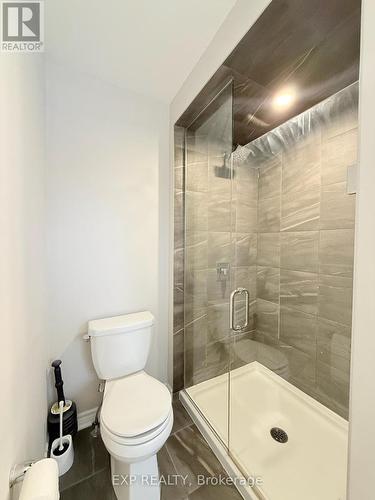 712 Devario Crescent, Ottawa, ON - Indoor Photo Showing Bathroom