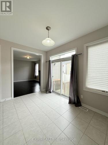 712 Devario Crescent, Ottawa, ON - Indoor Photo Showing Other Room