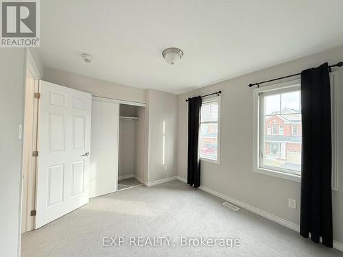 712 Devario Crescent, Ottawa, ON - Indoor Photo Showing Other Room