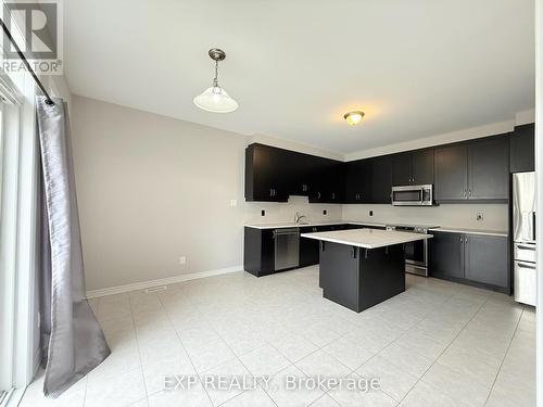 712 Devario Crescent, Ottawa, ON - Indoor Photo Showing Kitchen