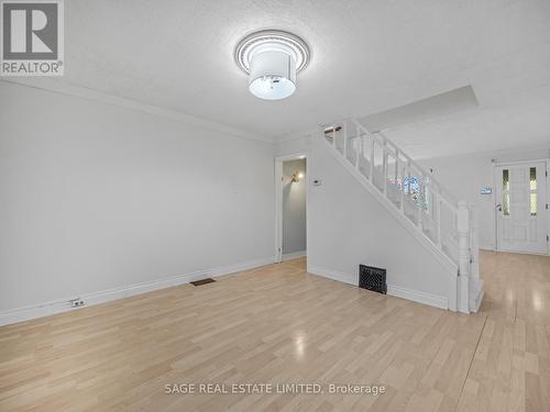 212 Alton Avenue, Toronto, ON - Indoor Photo Showing Other Room