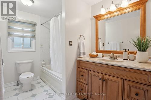 980 Essa Crescent, Pickering, ON - Indoor Photo Showing Bathroom