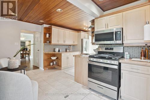 980 Essa Crescent, Pickering, ON - Indoor Photo Showing Kitchen