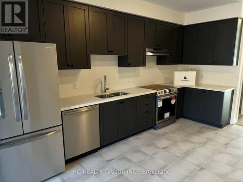 2826 Tippett Mews, Pickering, ON - Indoor Photo Showing Kitchen With Double Sink