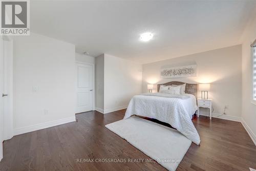 132 Carriage Shop Bend, East Gwillimbury, ON - Indoor Photo Showing Bedroom