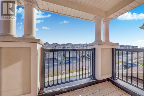 132 Carriage Shop Bend, East Gwillimbury, ON - Outdoor With Balcony With Exterior