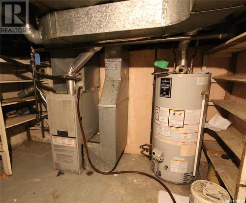 181 20Th Street, Battleford, SK - Indoor Photo Showing Basement