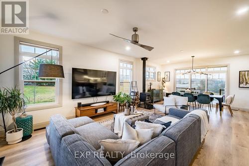 96 Aranda Way, Brighton, ON - Indoor Photo Showing Living Room