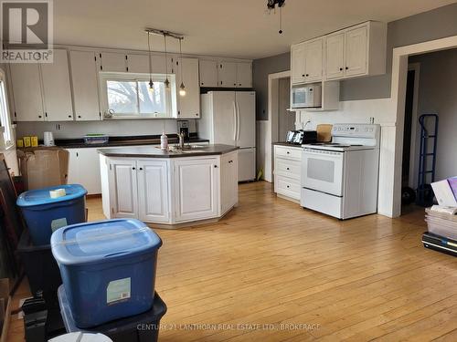 819 Buttermilk Falls Road, Greater Napanee, ON - Indoor Photo Showing Kitchen