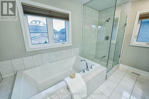 47 Stanton Avenue, Vaughan, ON - Indoor Photo Showing Bathroom