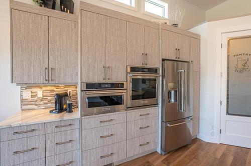 209 Ricard Place, Okanagan Falls, BC - Indoor Photo Showing Kitchen