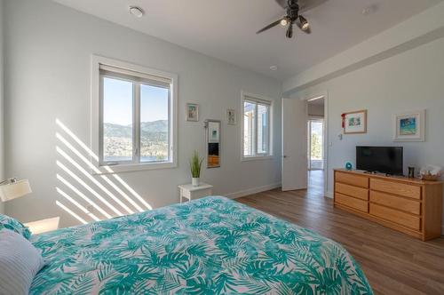 209 Ricard Place, Okanagan Falls, BC - Indoor Photo Showing Bedroom