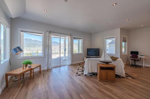 209 Ricard Place, Okanagan Falls, BC - Indoor