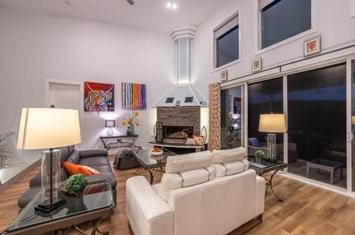 209 Ricard Place, Okanagan Falls, BC - Indoor Photo Showing Living Room With Fireplace