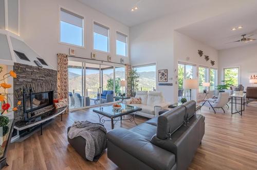 209 Ricard Place, Okanagan Falls, BC - Indoor Photo Showing Living Room With Fireplace