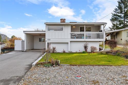 1361 Lambly Place, Kelowna, BC - Outdoor