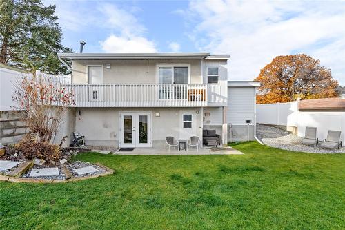 1361 Lambly Place, Kelowna, BC - Outdoor