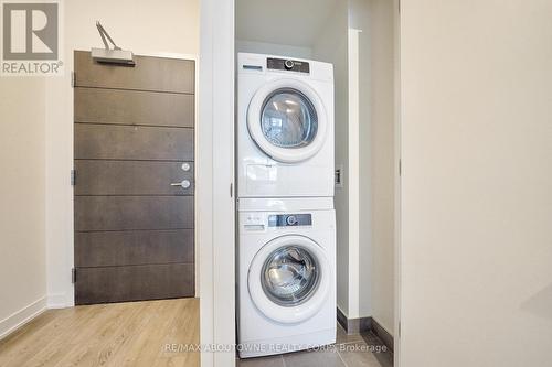 1207 - 212 King William Street, Hamilton, ON - Indoor Photo Showing Laundry Room