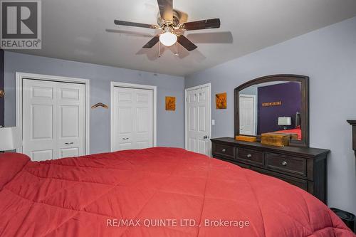 243 Cross Road, Tyendinaga, ON - Indoor Photo Showing Bedroom