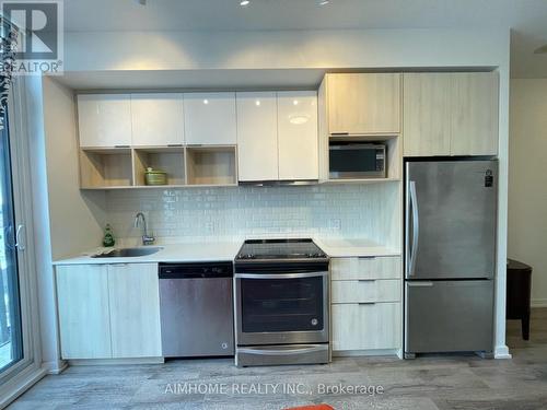 1305 - 52 Forest Manor Road, Toronto, ON - Indoor Photo Showing Kitchen