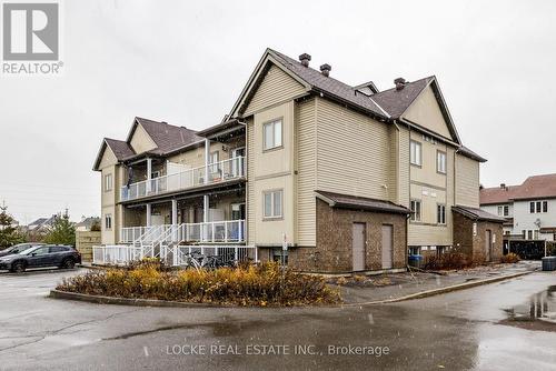 122 Sternes, Ottawa, ON - Outdoor With Balcony