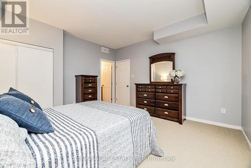 122 Sternes, Ottawa, ON - Indoor Photo Showing Bedroom