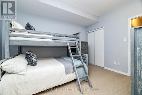 122 Sternes, Ottawa, ON - Indoor Photo Showing Bedroom