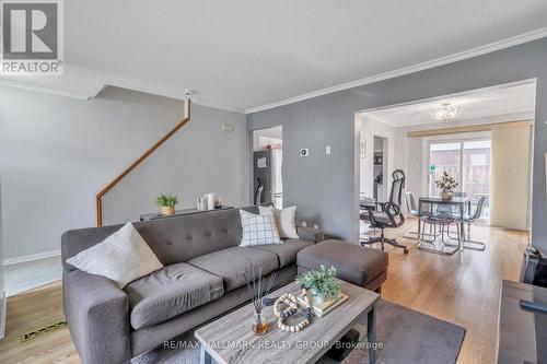 3190 Bannon Way, Ottawa, ON - Indoor Photo Showing Living Room