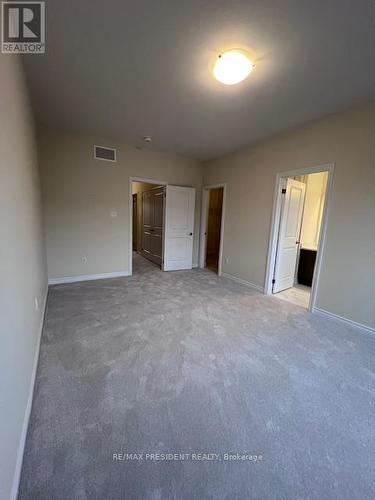 1423 Oakmont Common, Burlington, ON - Indoor Photo Showing Other Room