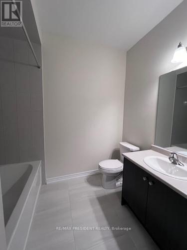 1423 Oakmont Common, Burlington, ON - Indoor Photo Showing Bathroom