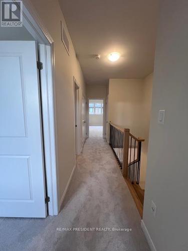 1423 Oakmont Common, Burlington, ON - Indoor Photo Showing Other Room