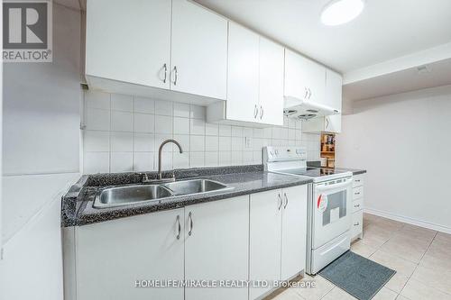 75 Iron Block Drive, Brampton, ON - Indoor Photo Showing Kitchen With Double Sink