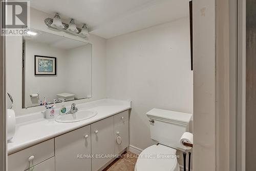 Lower - 65 Kenilworth Avenue S, Hamilton, ON - Indoor Photo Showing Bathroom