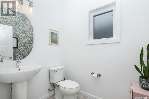 822 Childers Rise, Saskatoon, SK - Indoor Photo Showing Bathroom