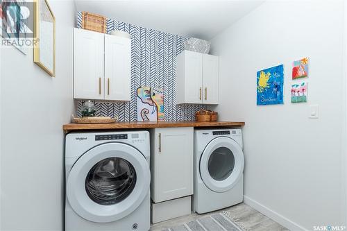 822 Childers Rise, Saskatoon, SK - Indoor Photo Showing Laundry Room