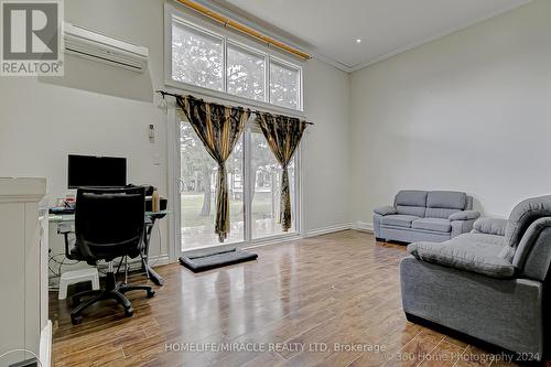 70 - 70 Mccallum Court, Brampton, ON - Indoor