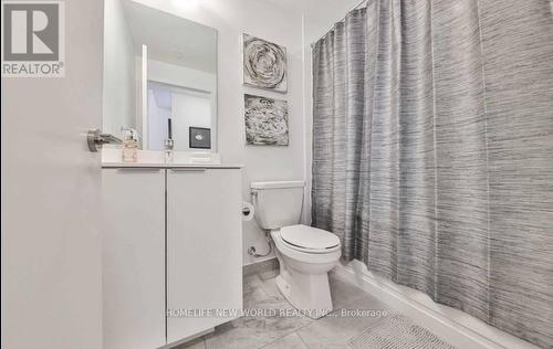 6205 - 30 Shore Breeze Drive, Toronto, ON - Indoor Photo Showing Bathroom