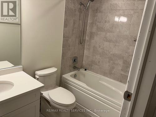 534 Allport Gate, Milton, ON - Indoor Photo Showing Bathroom