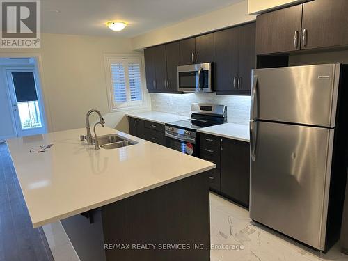 534 Allport Gate, Milton, ON - Indoor Photo Showing Kitchen With Double Sink With Upgraded Kitchen