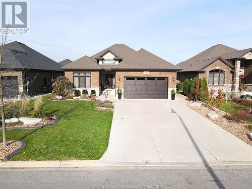 325 Lakewood Crescent, Tecumseh, ON - Outdoor With Facade