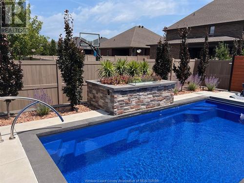 325 Lakewood Crescent, Tecumseh, ON - Outdoor With In Ground Pool