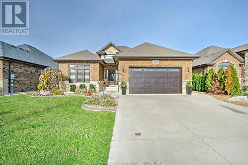 325 Lakewood Crescent, Tecumseh, ON - Outdoor With Facade