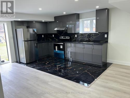 236 Freure Drive, Cambridge, ON - Indoor Photo Showing Kitchen