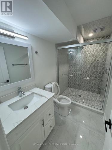 236 Freure Drive, Cambridge, ON - Indoor Photo Showing Bathroom