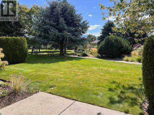 lots of space from the neighbours - 2365 Stillingfleet Road Unit# 10, Kelowna, BC - Outdoor