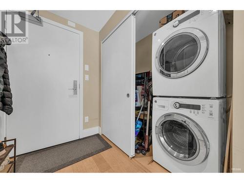 306 538 W 7 Avenue, Vancouver, BC - Indoor Photo Showing Laundry Room